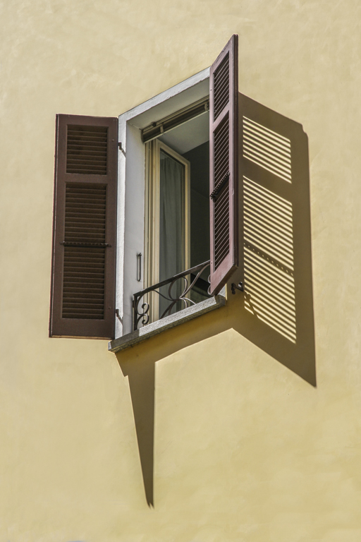 Window in Como10 Martin Newland Doors & Windows Competition, February 2017