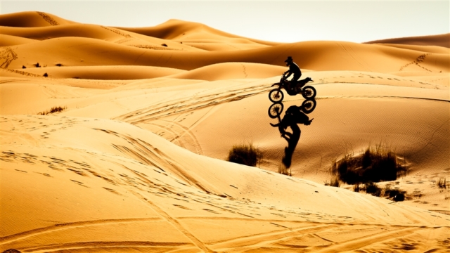 The Dune Rider9Yasser Badr 640x480 Silhouettes Competition, April 2017