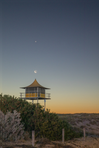 Anthony Berni Lifeguard Tower the Moon and Venus Highly Commended 640x480 February 2020   The Golden Hour