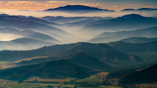 Donald Owers Sunrise over the Ovens Valley Merit 320x240 April 2020   Minimalist