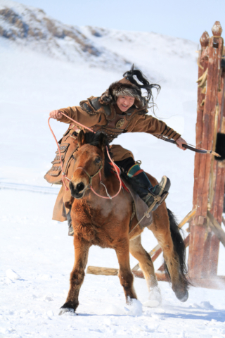 Merit Ian Patterson Mongolian Horsemanship 9 640x480 August 2020   Action