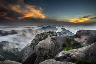 Merit Peter Barrien EFIAP FAPS Huangshan Sunset 3 9 320x240 September 2020   Night Photography