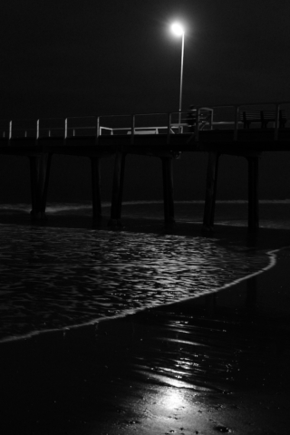 Merit Richard Oborn The Wave Receding 9 640x480 September 2020   Night Photography