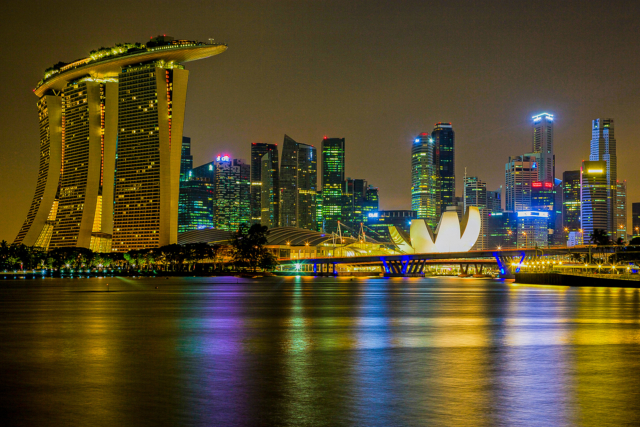 Barrien Peter Singapore Skyline 8 640x480 April 2021   City & Urban Scapes