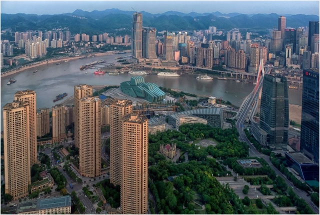 Hodgson John Chong Qing Cityscape 9 640x480 April 2021   City & Urban Scapes
