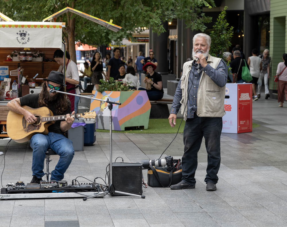 Watkins David Buskers in the Mall 8 April 2021   City & Urban Scapes